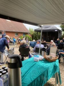 DK - Gårdkoncert i Gettrup